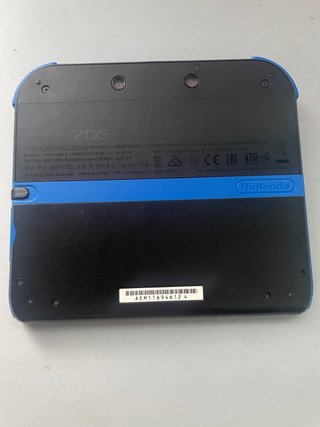 Nintendo 2DS Negra y Azul
