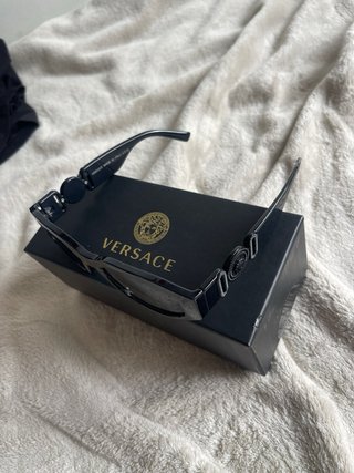 Gafas de sol Versace negras y grises