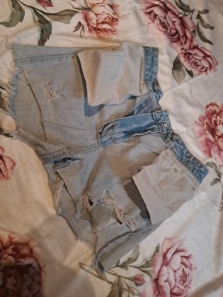 Shorts vaqueros rotos mujer