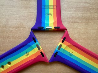 Apple Watch 40mm. Pride Edition 2020 Sport Band