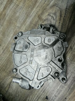 Bomba Vácuo Audi 2.0 TDI Bosch 03L 145 100F