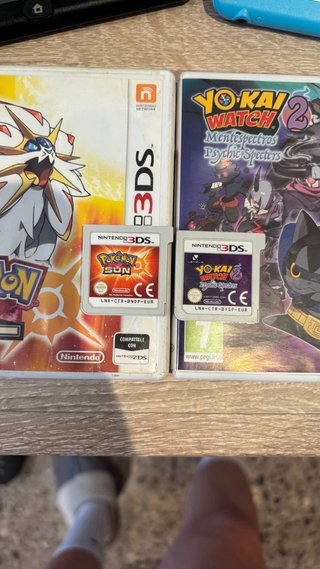 Nintendo 2DS Negra y Azul + Juegos