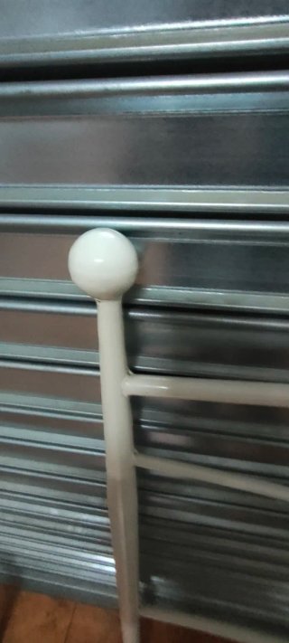 Cabecero de cama metálico blanco