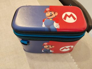 Nintendo Switch + Accesorios Mario