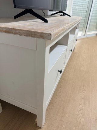 Mueble TV Ikea Blanco y Madera
