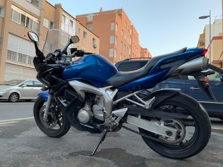 Yamaha Fazer 900 - Muy Cuidada