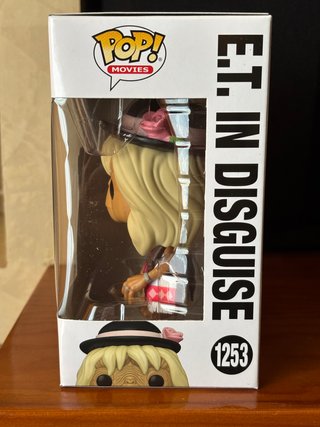 Funko Pop! #1253 E.T. In Disguise. Movies