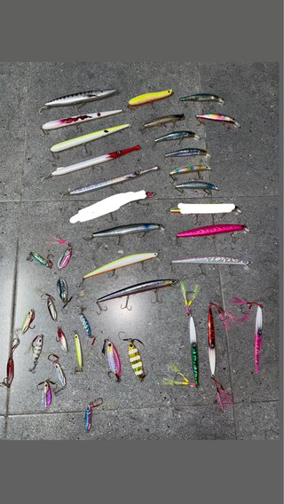 Señuelos de pesca spinning