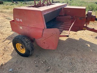 Empacadora Massey Ferguson 124