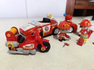Pin y Pon Action Bomberos Coche y Moto Figuras