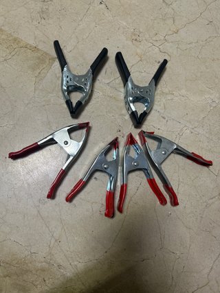 6 pinzas metálicas