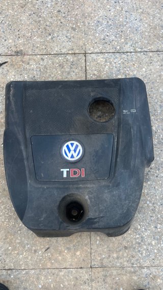 Tapa Motor VW Golf 4 130