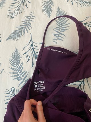 Conjunto flare Impact DFYNE y sujetador deportivo