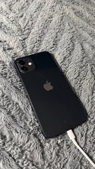 iPhone 12 y fundas de silicona