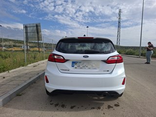 Ford Fiesta 2023 en muy buen estado