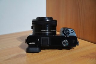 Cámara Sony A6000 + Lente 16-50mm