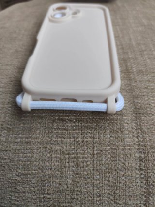 Fundas iPhone 17 con Cuerda   15€ por unidad