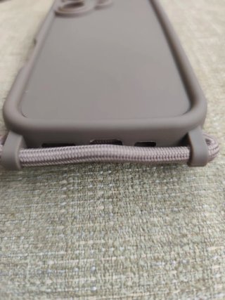 Fundas iPhone 17 con Cuerda   15€ por unidad