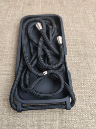 Fundas iPhone 17 con Cuerda   15€ por unidad