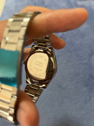 Casio Plataeado y Blanco