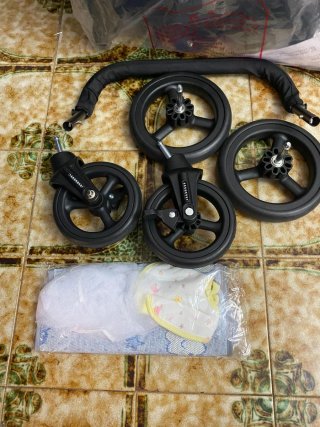 Carro de bebé negro