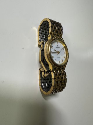Reloj Dorado Junghans Quartz Mujer Nuevo.