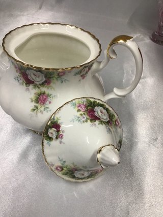Tetera Royal Albert Celebration Porcelana