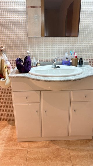 Mueble de baño mármol y madera