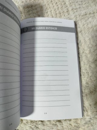 MANUAL DE ESTOICISMO PARA VENCER AL MIEDO: “Cóm...