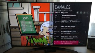 TV 50 pulgadas Smart TV 4K UHD.