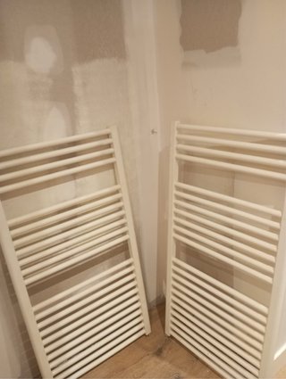 Radiador toallero blanco metal 1,15x58