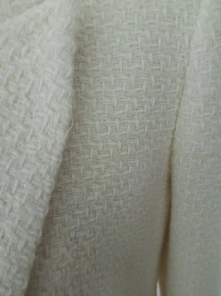 Chaqueta Mango Tweed crema