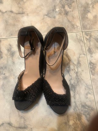 Zapatos negros tacón rejilla talla 38