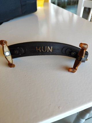 Violín con funda y arco y almohadilla