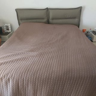 Lampada da comodino beige e marrone
