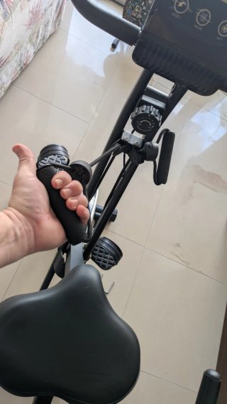 Bicicleta Estática INTEY Plegable 16 Niveles LCD
