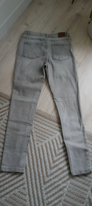 Pantalón vaquero gris 15/16 años