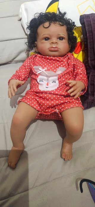 Muñeca bebé realista