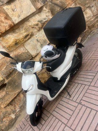 Peugeot  125cc Reparto 2020 + Caja 100L