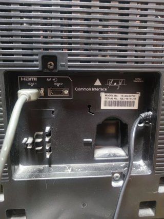 Panasonic TX-32LXD70F TV