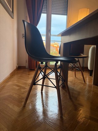 Mesa de cocina y 4 sillas