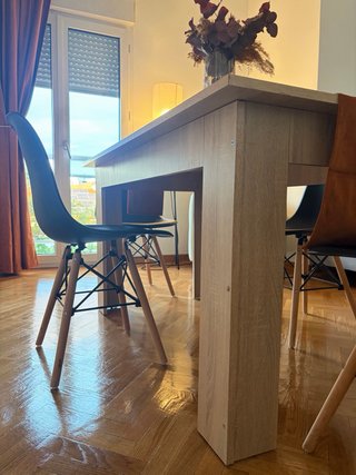 Mesa de cocina y 4 sillas
