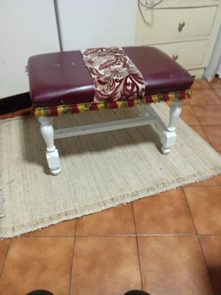 Escabel pie de cama para restaurar