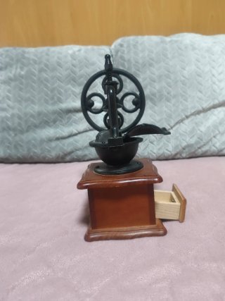 Molinillo de café vintage madera y metal