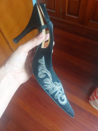 Zapatos de fiesta JhesU negros y plateados