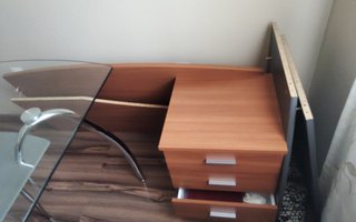 Escritorio y Silla con Lámpara de Regalo