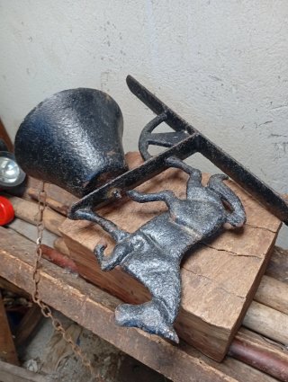 Campana antigua de fundición,Llamador