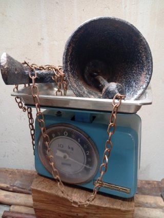 Campana antigua de fundición,Llamador