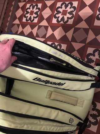 Mochila Bullpadel Negra y Lima
