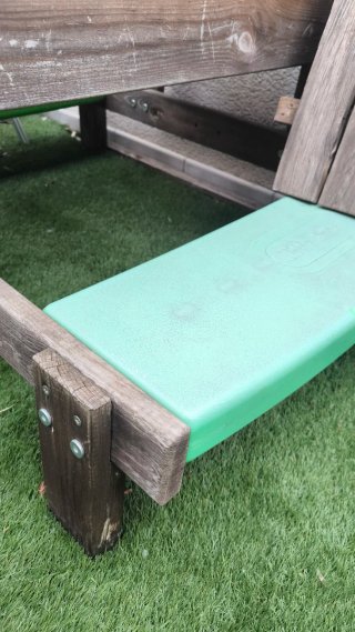 Mesa de arena infantil exterior